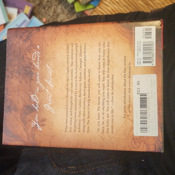 Hardcover of the secret by Rhonda bryne - Picture 2 of 2